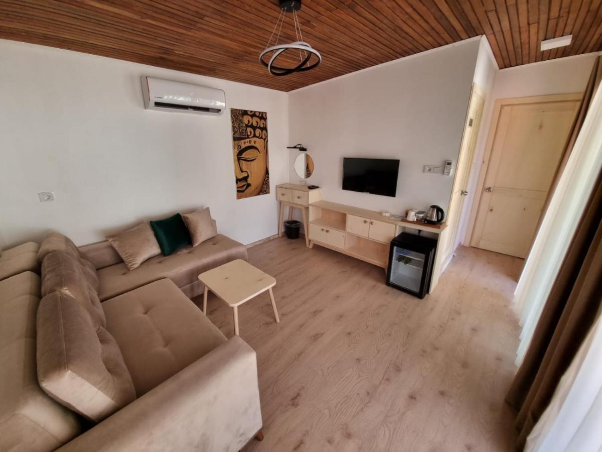 My House Urla Hotel Измир Екстериор снимка